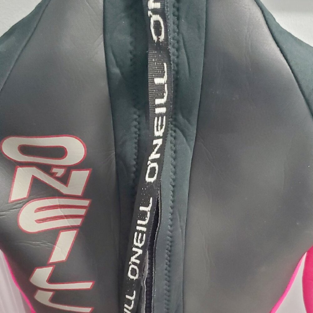 (SOLD  on EBay) O'neill Women's REACTOR 3/2mm- Back Zip, Full Wetsuit- Blk&Pink - Picture 9 of 17